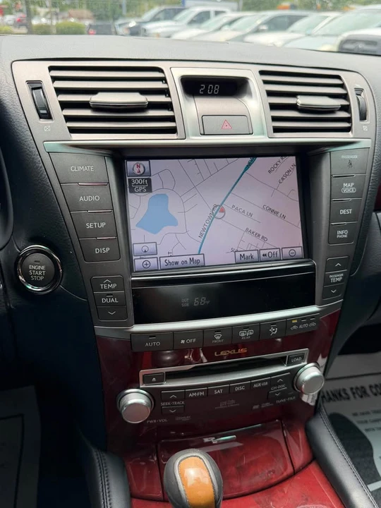 2012 Lexus LS 4th Gen - Image 19 of 20