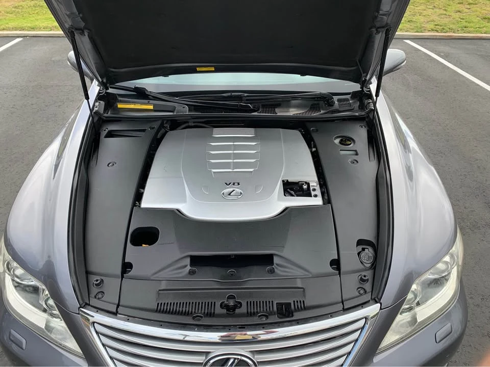 2012 Lexus LS 4th Gen - Image 16 of 17