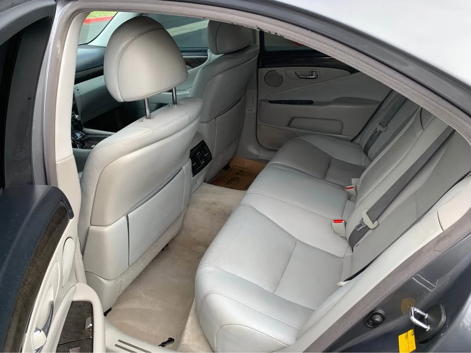 2012 Lexus LS 4th Gen - Image 11 of 17