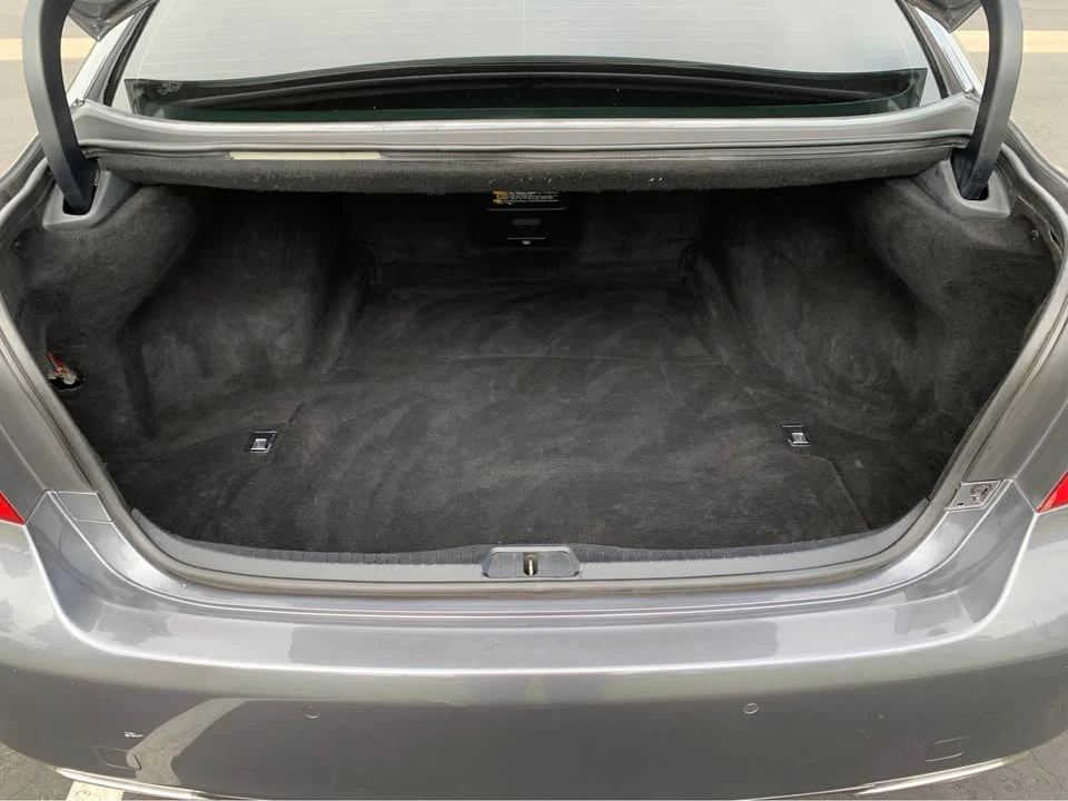 2012 Lexus LS 4th Gen - Image 15 of 17