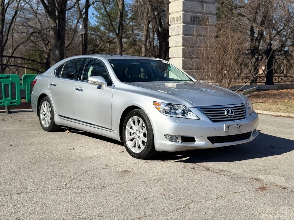 2012 Lexus LS 4th Gen - Image 2 of 19