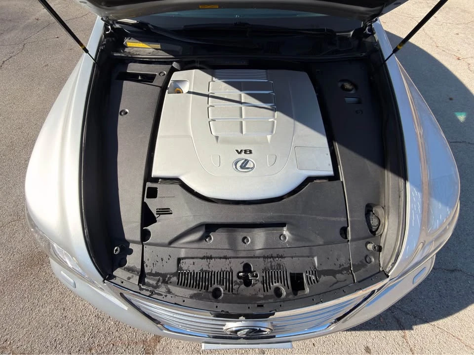 2012 Lexus LS 4th Gen - Image 10 of 19
