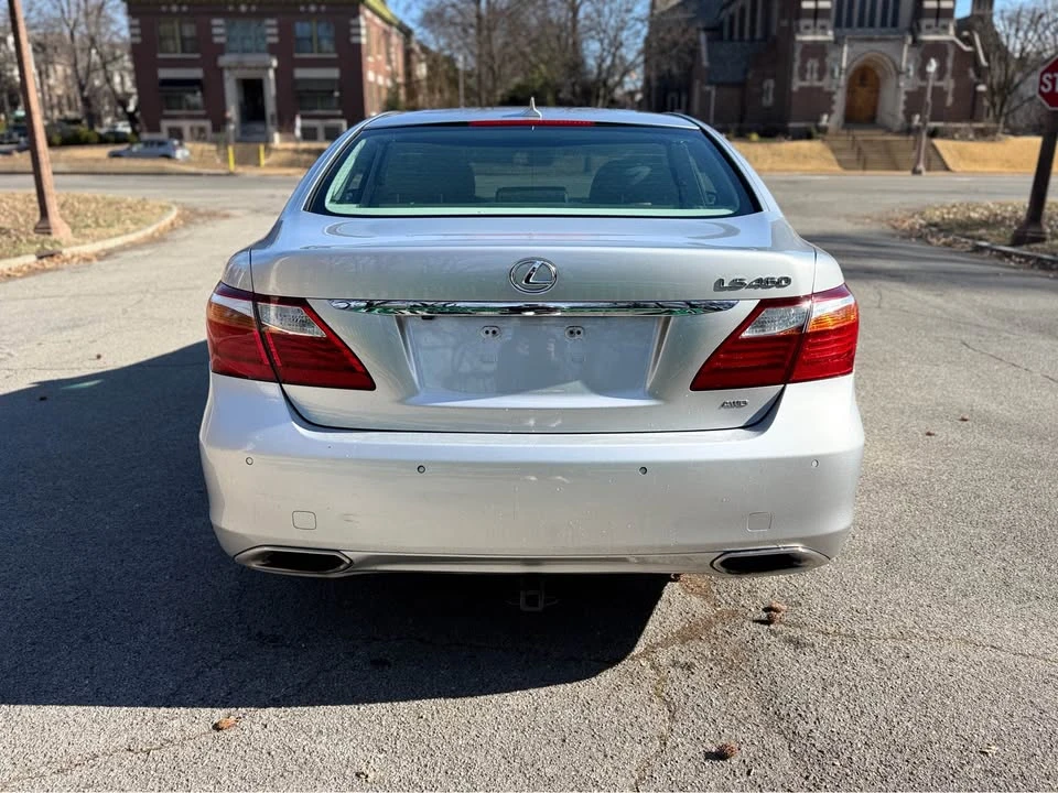 2012 Lexus LS 4th Gen - Image 7 of 19