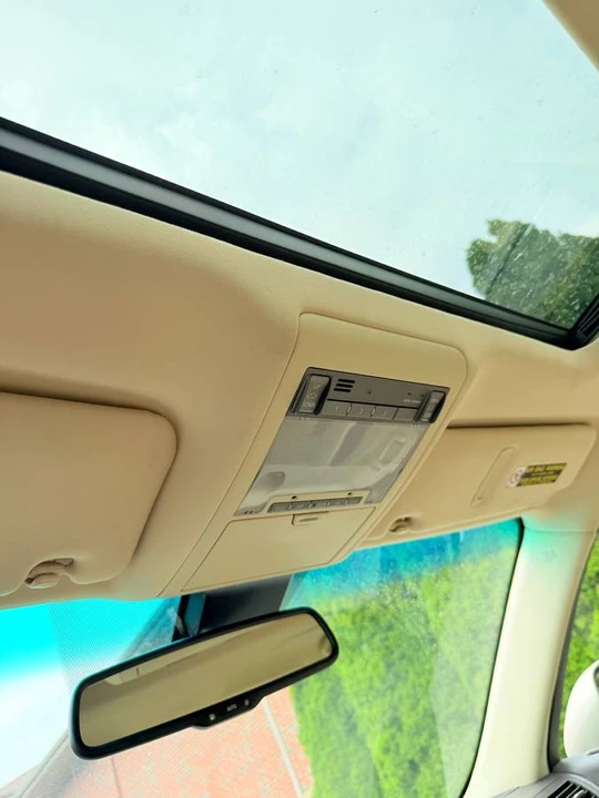 2012 Lexus LS 4th Gen - Image 14 of 19