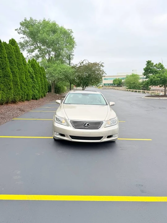2012 Lexus LS 4th Gen - Image 2 of 19