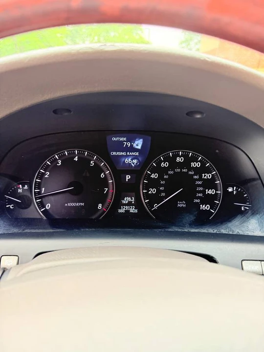 2012 Lexus LS 4th Gen - Image 10 of 19