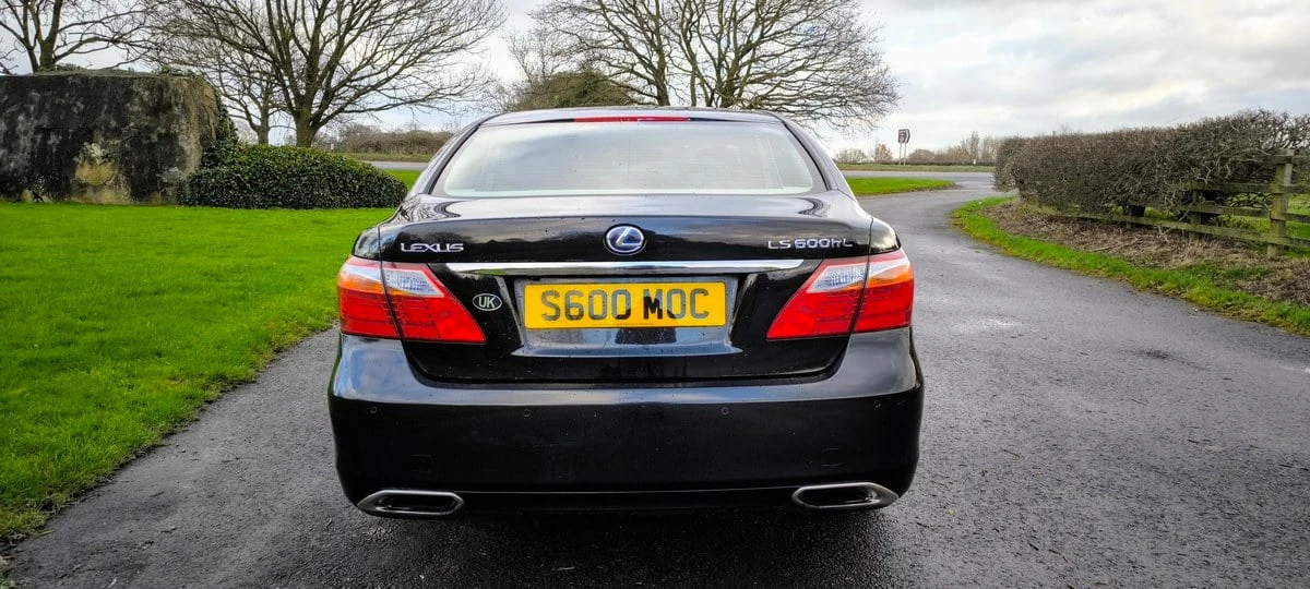 2012 Lexus LS 4th Gen - Image 6 of 30