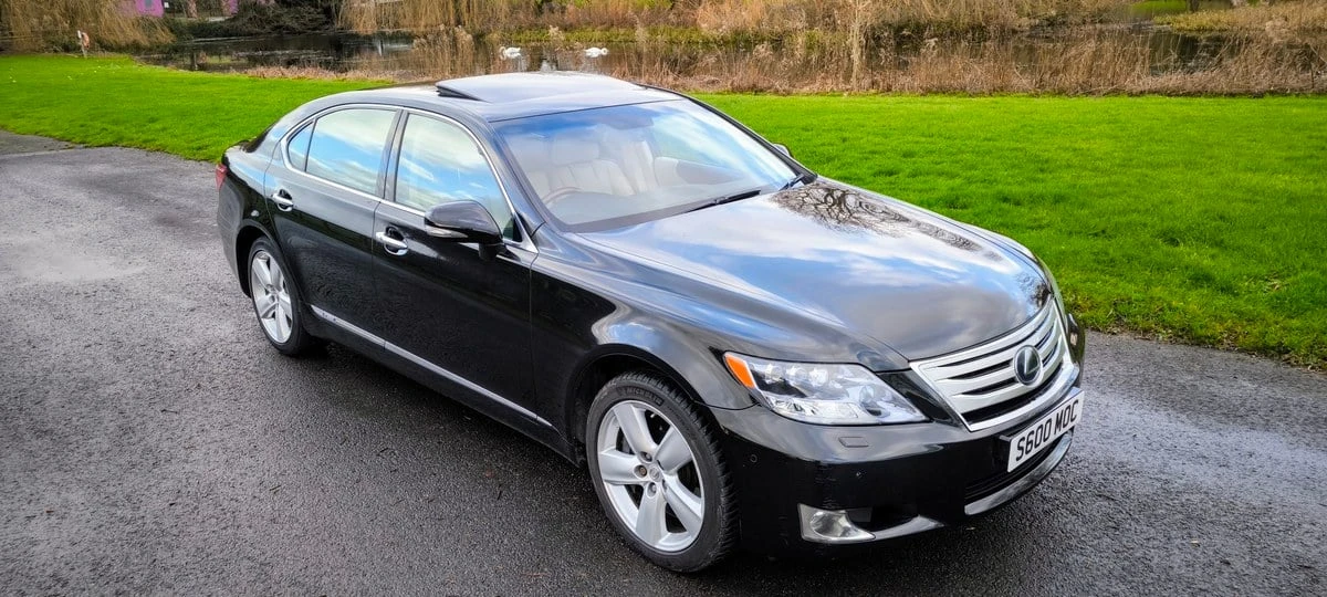 2012 Lexus LS 4th Gen - Image 2 of 30
