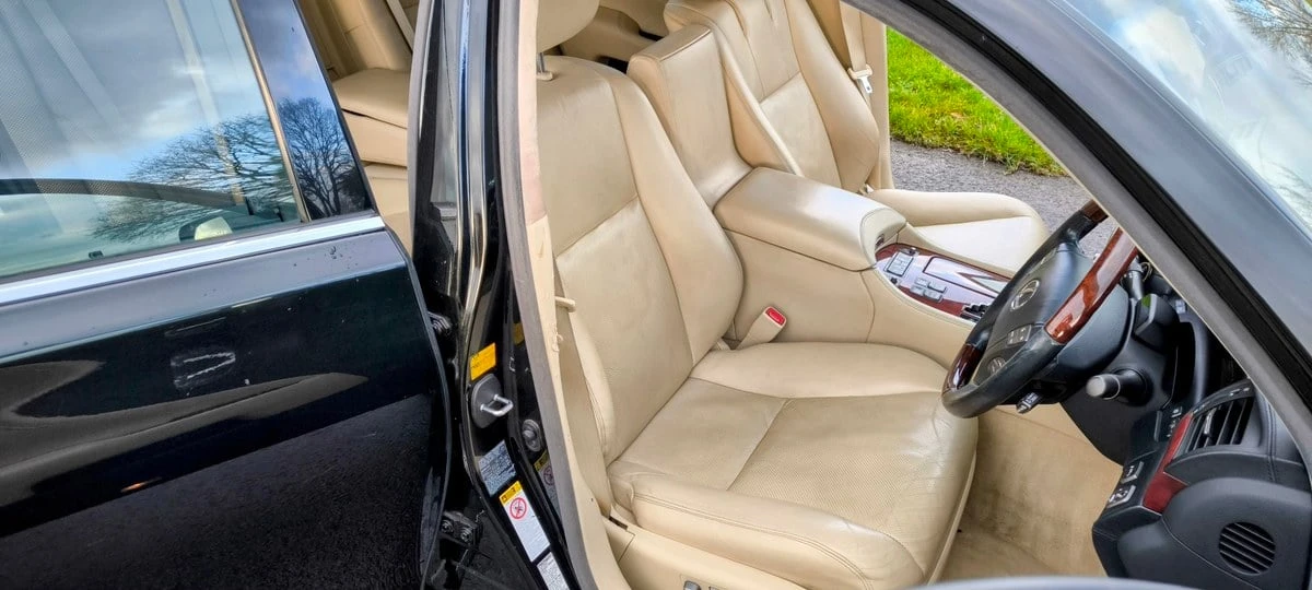 2012 Lexus LS 4th Gen - Image 30 of 30
