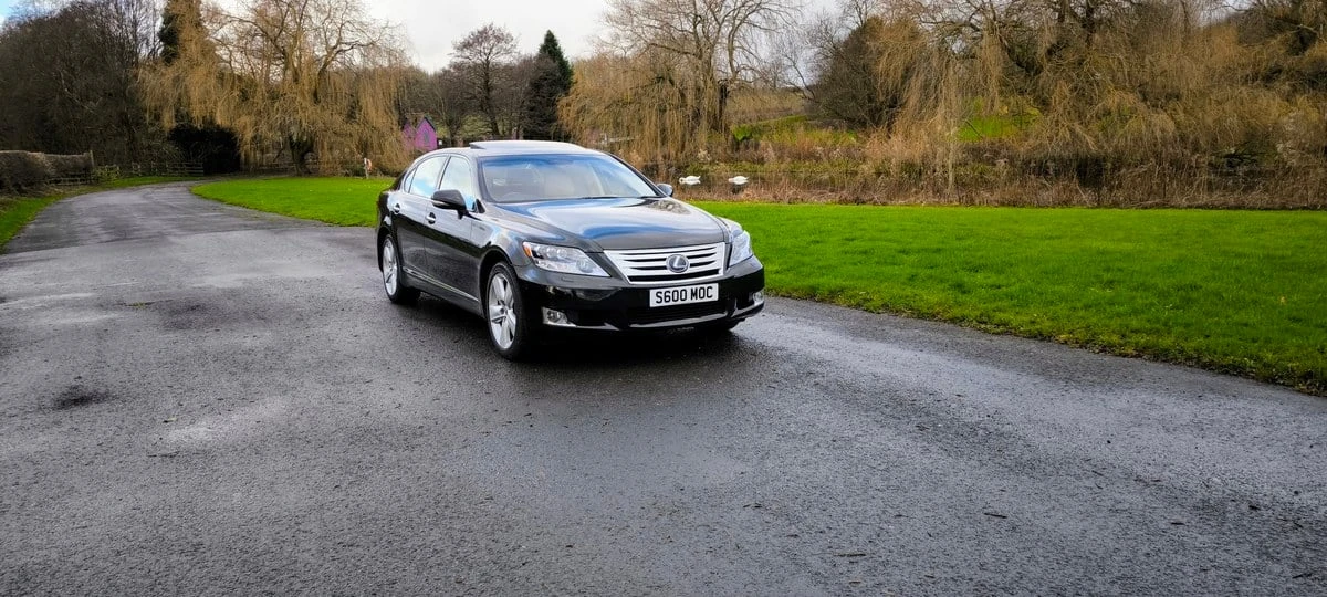 2012 Lexus LS 4th Gen - Image 4 of 30