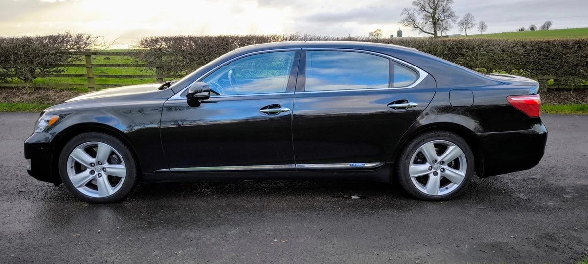 2012 Lexus LS 4th Gen - Image 14 of 30