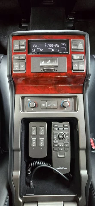 2012 Lexus LS 4th Gen - Image 10 of 20