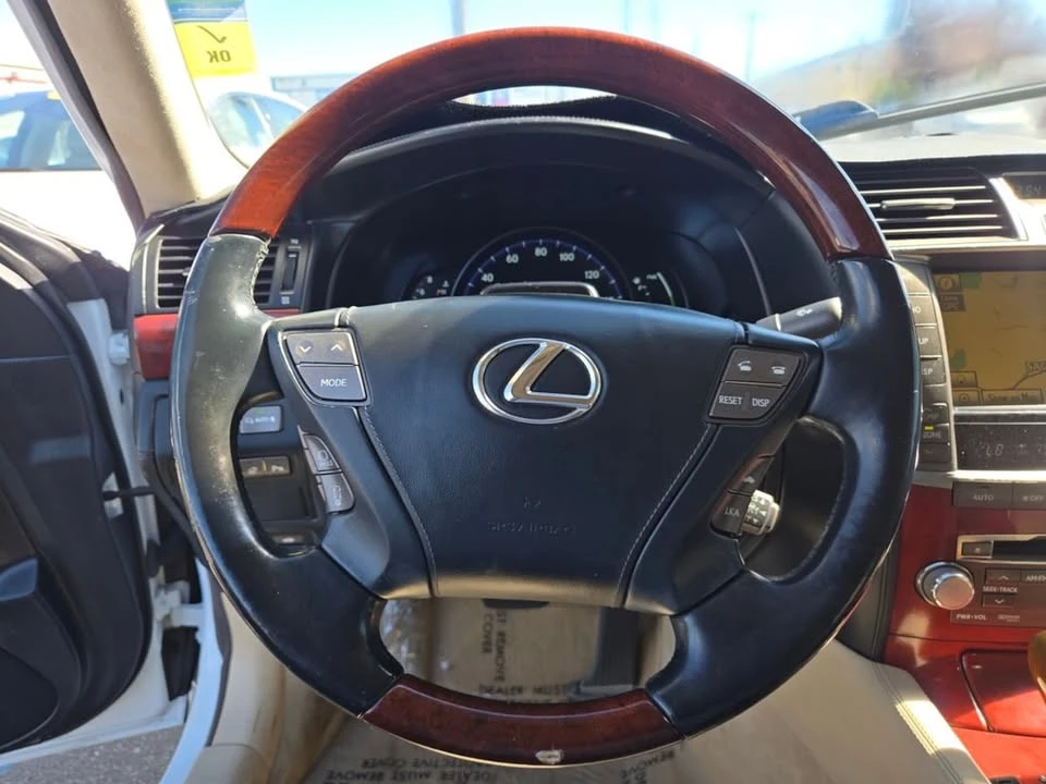 2012 Lexus LS 4th Gen - Image 16 of 16