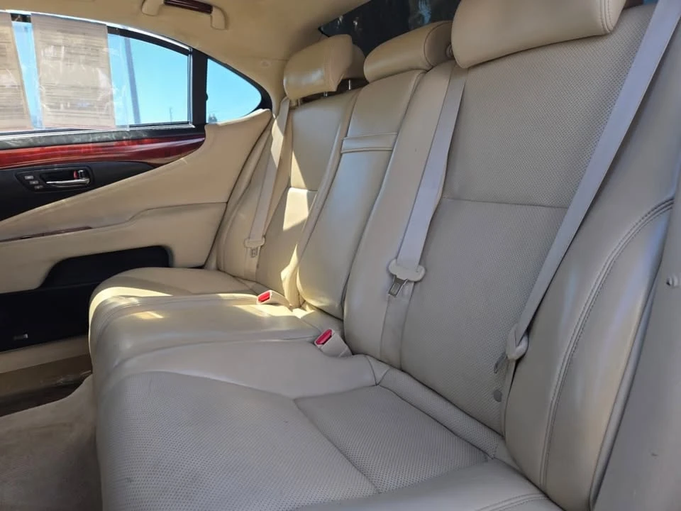 2012 Lexus LS 4th Gen - Image 6 of 16