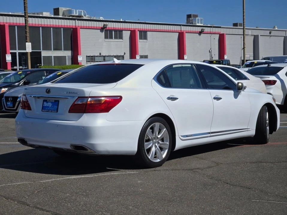 2012 Lexus LS 4th Gen - Image 5 of 17