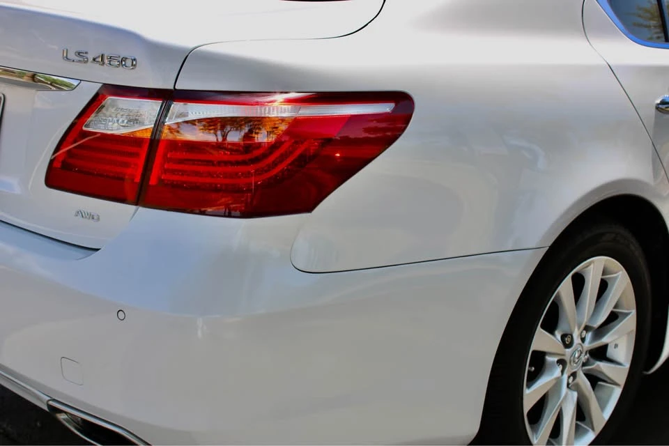 2012 Lexus LS 4th Gen - Image 16 of 20