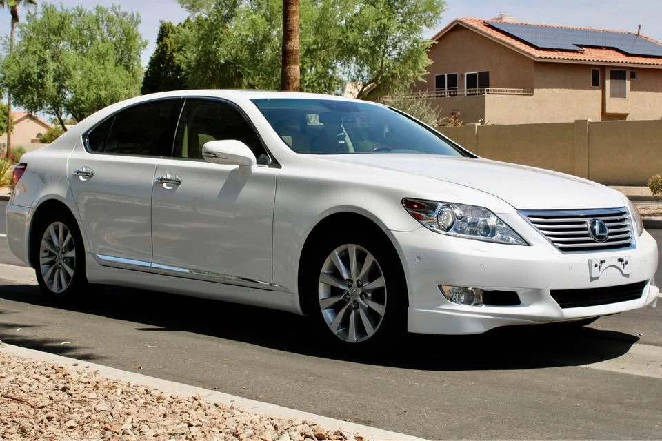 2012 Lexus LS 4th Gen - Image 2 of 20