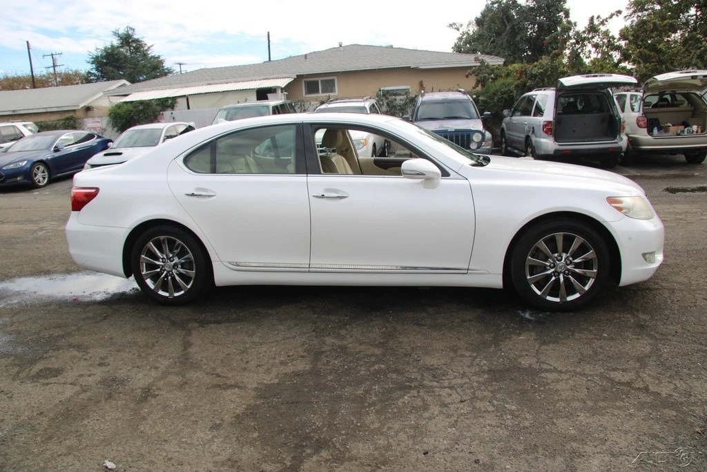 2012 Lexus LS 4th Gen - Image 7 of 21