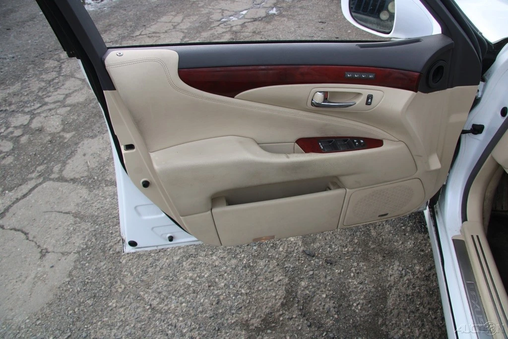 2012 Lexus LS 4th Gen - Image 12 of 21