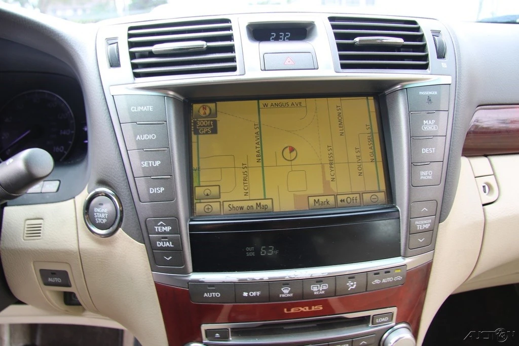 2012 Lexus LS 4th Gen - Image 17 of 21
