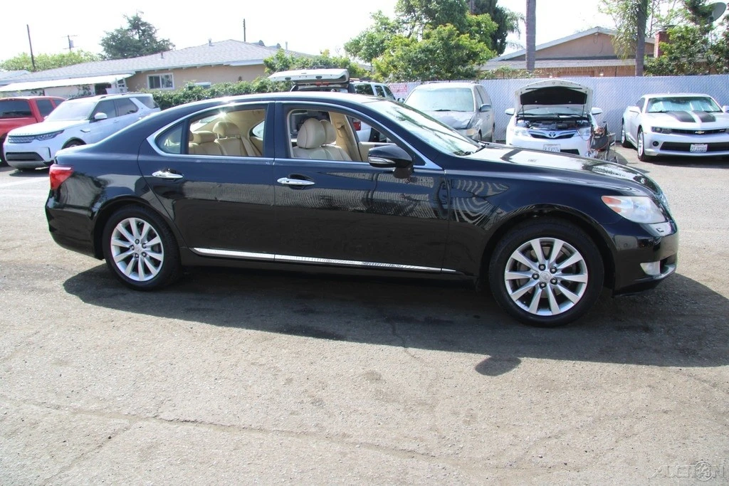 2012 Lexus LS 4th Gen - Image 9 of 21