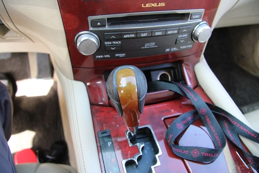 2012 Lexus LS 4th Gen - Image 20 of 21