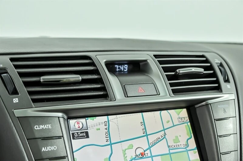 2012 Lexus LS 4th Gen - Image 24 of 30