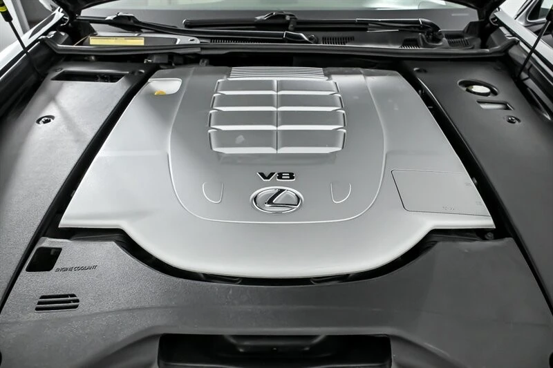 2012 Lexus LS 4th Gen - Image 11 of 30