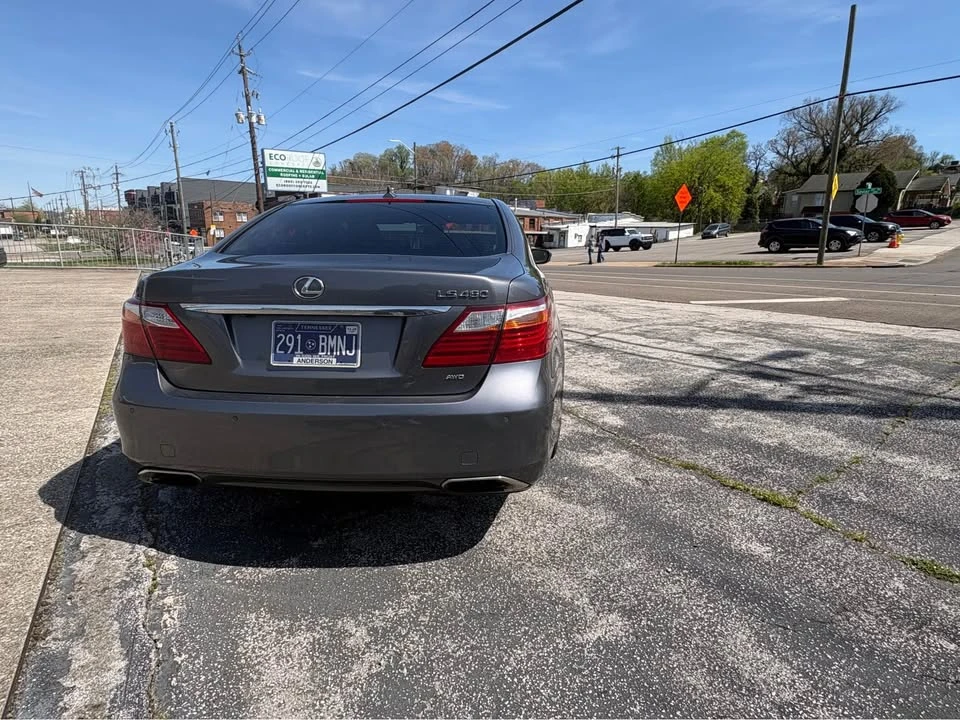 2012 Lexus LS 4th Gen - Image 5 of 15