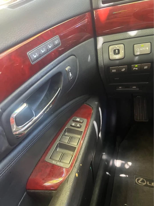 2012 Lexus LS 4th Gen - Image 7 of 16