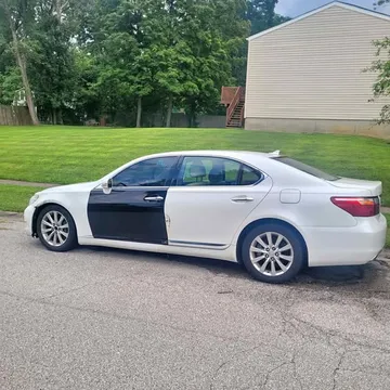2012 Lexus LS 460 L Sedan 4D