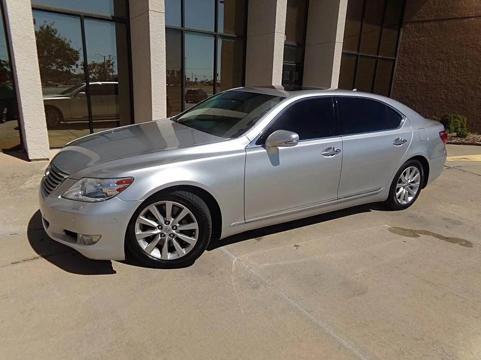 2012 Lexus LS 4th Gen - Image 4 of 9