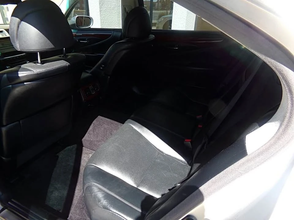 2012 Lexus LS 4th Gen - Image 8 of 9