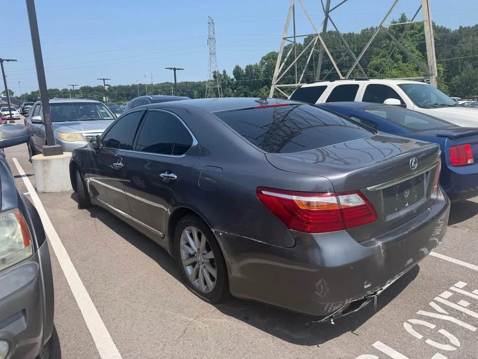 2012 Lexus LS 4th Gen - Image 2 of 3