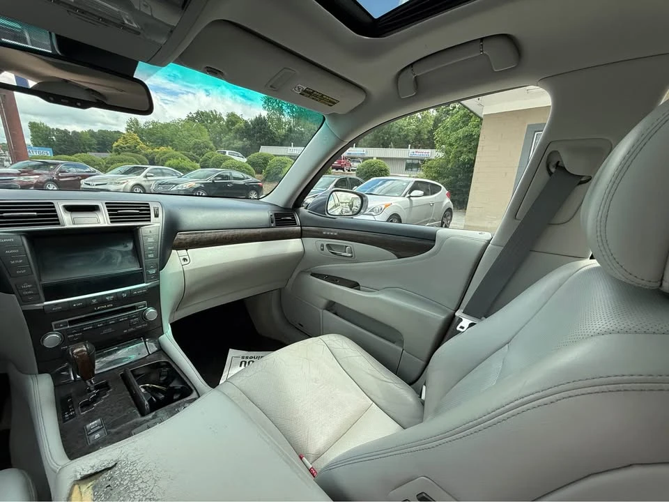 2012 Lexus LS 4th Gen - Image 6 of 19
