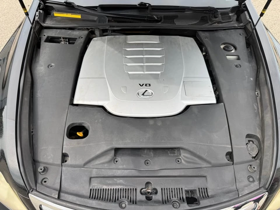 2012 Lexus LS 4th Gen - Image 18 of 20