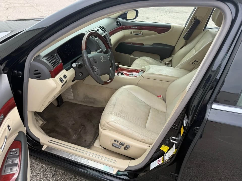 2012 Lexus LS 4th Gen - Image 9 of 20