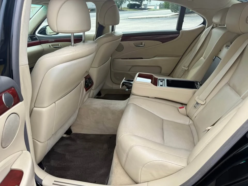 2012 Lexus LS 4th Gen - Image 10 of 20