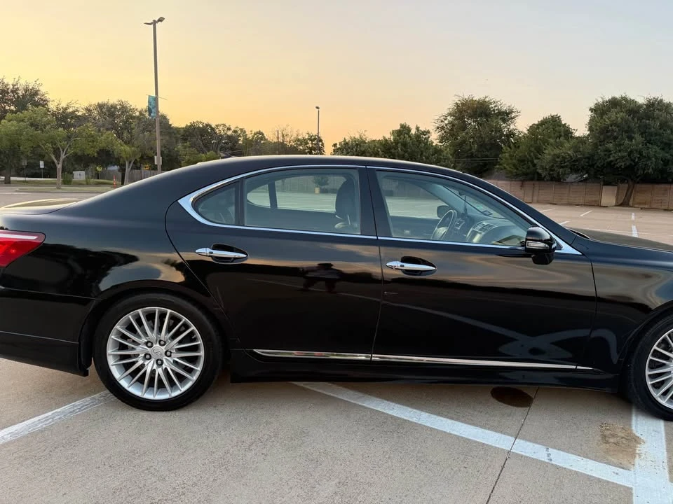 2012 Lexus LS 4th Gen - Image 5 of 20
