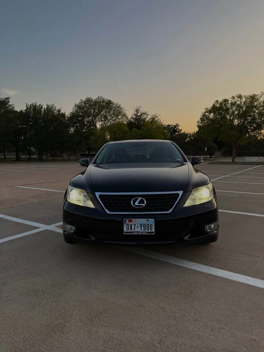 2012 Lexus LS 4th Gen - Image 7 of 20