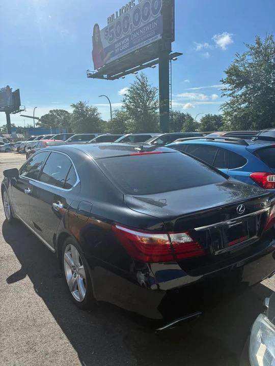 2012 Lexus LS 4th Gen - Image 4 of 7