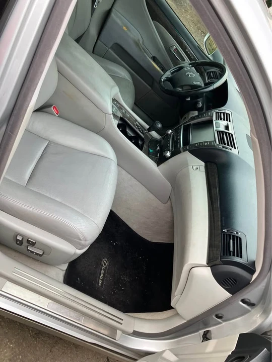 2012 Lexus LS 4th Gen - Image 10 of 20