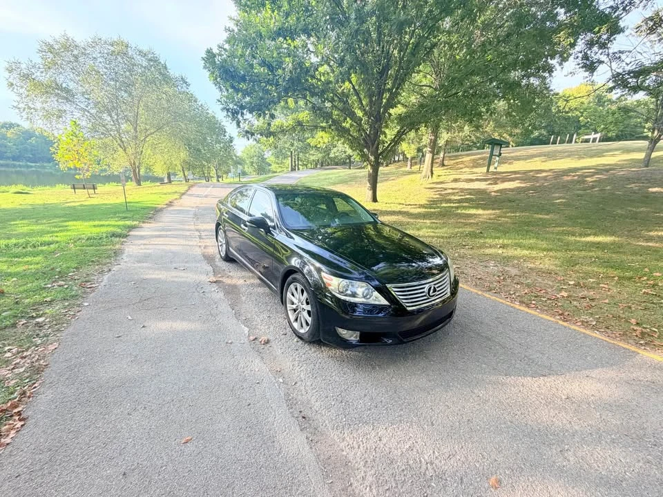 2012 Lexus LS 4th Gen - Image 6 of 20