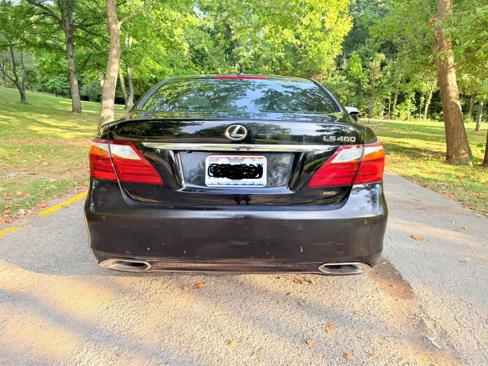 2012 Lexus LS 4th Gen - Image 10 of 20