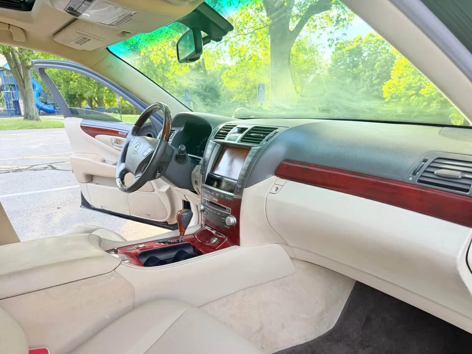 2012 Lexus LS 4th Gen - Image 13 of 20