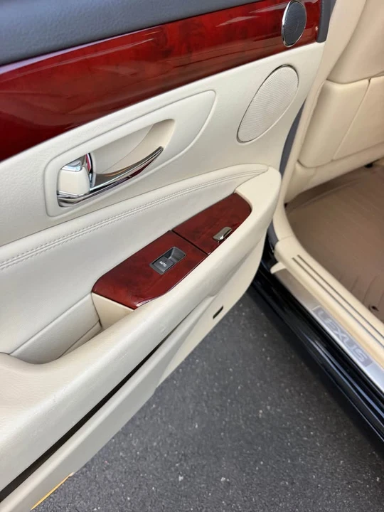 2012 Lexus LS 4th Gen - Image 11 of 20
