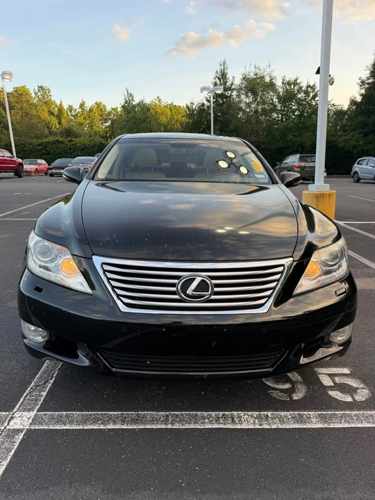 2012 Lexus LS 4th Gen - Image 8 of 20