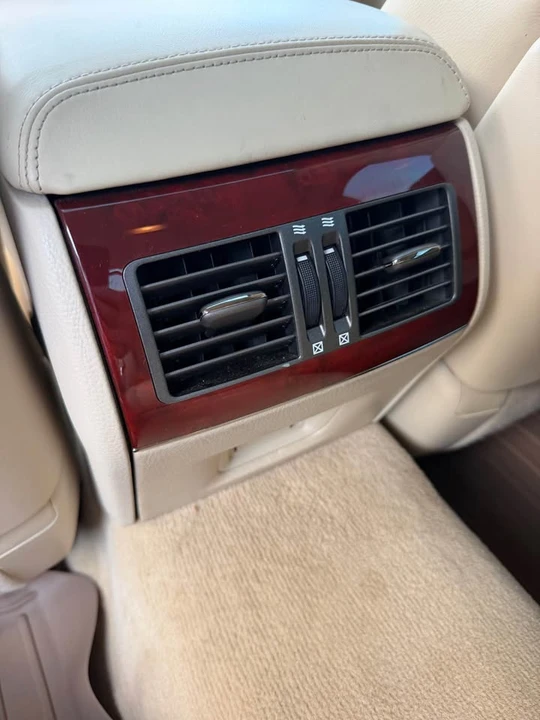 2012 Lexus LS 4th Gen - Image 15 of 20