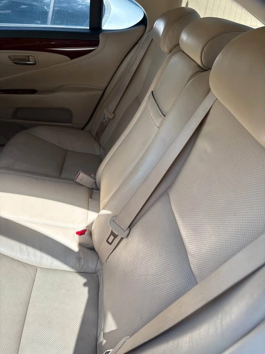 2012 Lexus LS 4th Gen - Image 6 of 9
