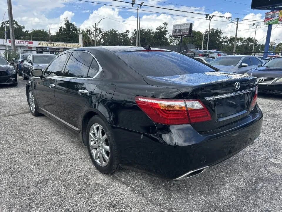 2012 Lexus LS 4th Gen - Image 7 of 19